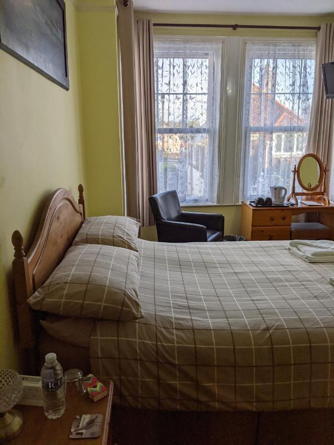 Kingswinford Guest House Paignton Esterno foto